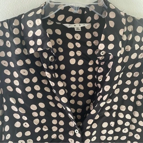 Women’s Cabi Silk Button Down Blouse EUC! - Picture 3 of 6